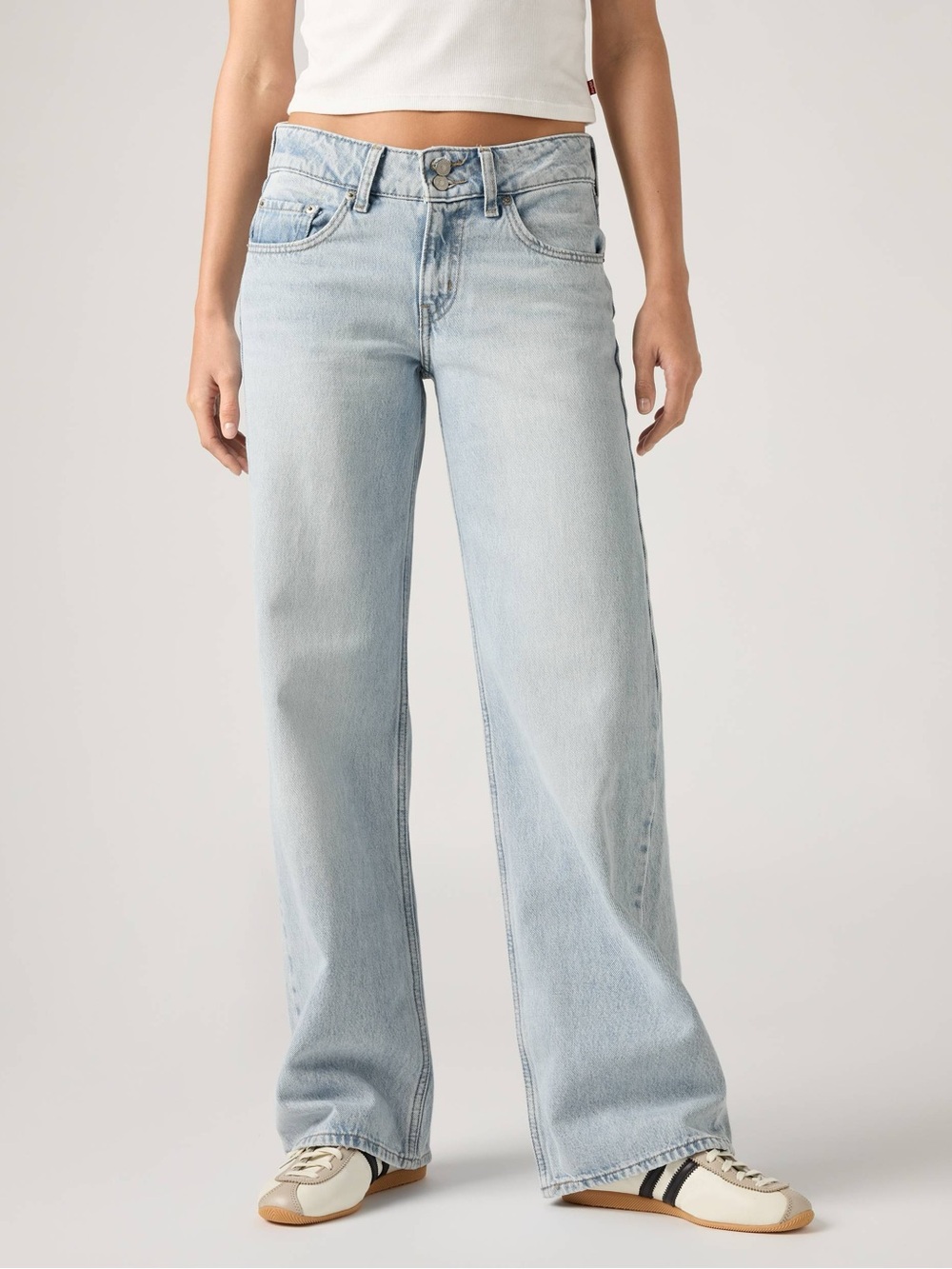 Levi’s Women’s Superlow Wide-leg Denim Jeans Low Rise Baggy Light Wash
